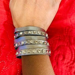 *Sale* Soul of the Rose gunmetal leather bracelet